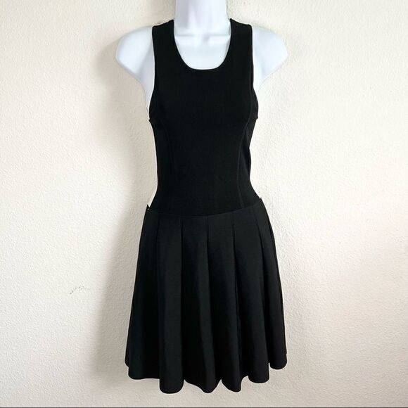 Parker Black White Colorblock Stretch Knit Pleated Open Back Fit & Flare Dress - Picture 1 of 8
